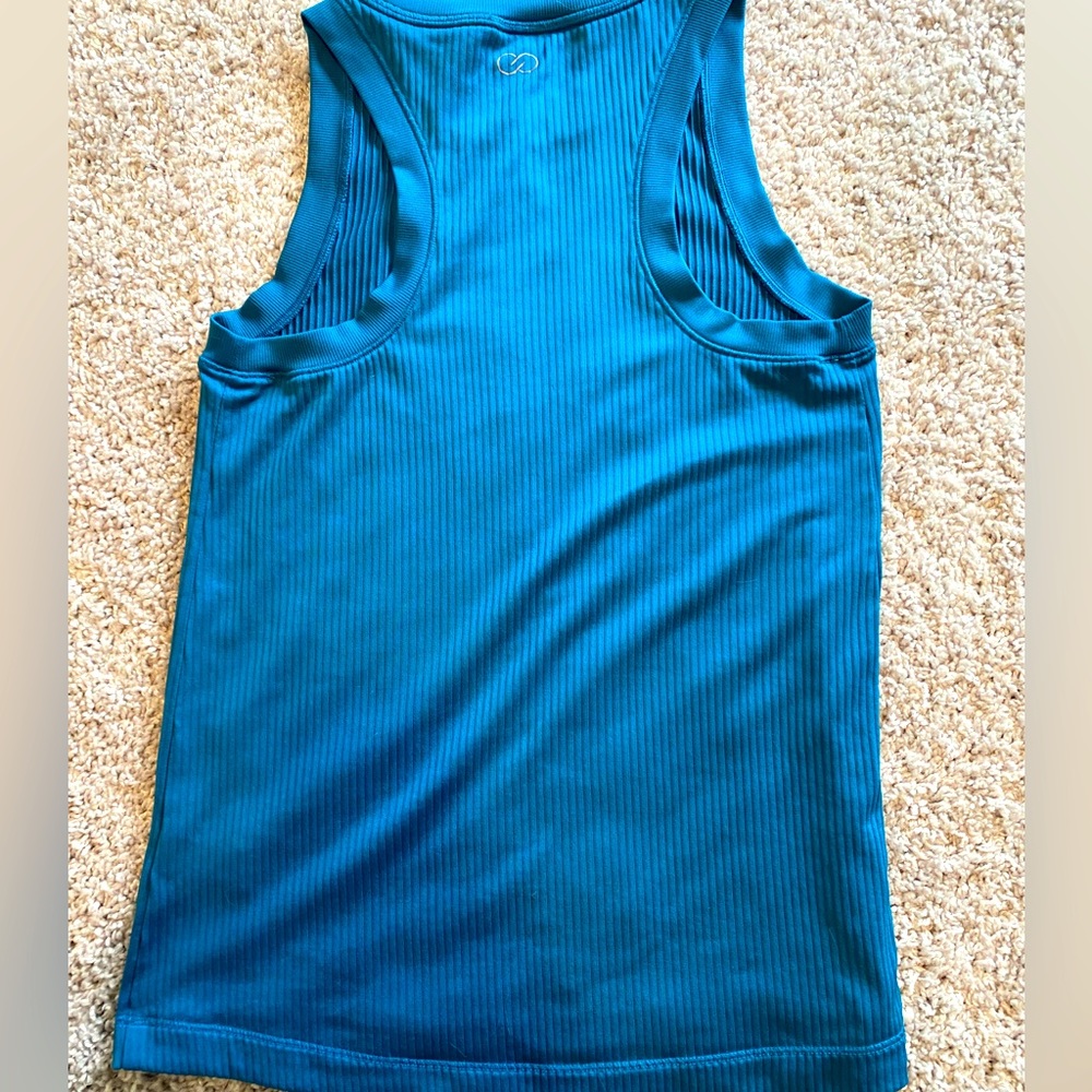 Women’s workout tank